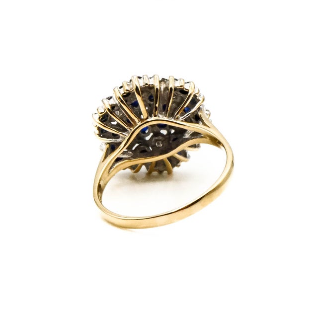 Mid 20th Century Vintage Sapphire and Diamond Flower Cluster Gold Ring Size 8.5 Inches For Sale - Image 4 of 6