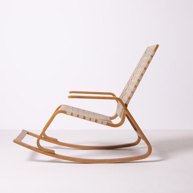 Bentwood Rocking Chair attributed to Ludvik Volak for Drevopodnik Holesov, Former Czechoslovakia, 1960s For Sale - Image 4 of 9