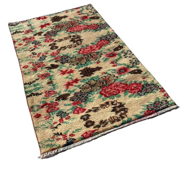 Turkish Hand-Knotted Kayseri Rug For Sale - Image 9 of 11