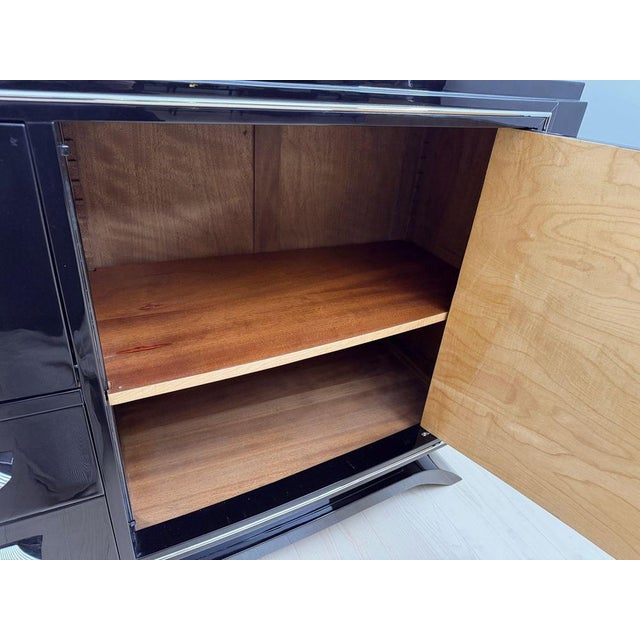 Art Deco Sideboard in Black Lacquer, Maple & Chrome, France, 1930 For Sale - Image 16 of 18