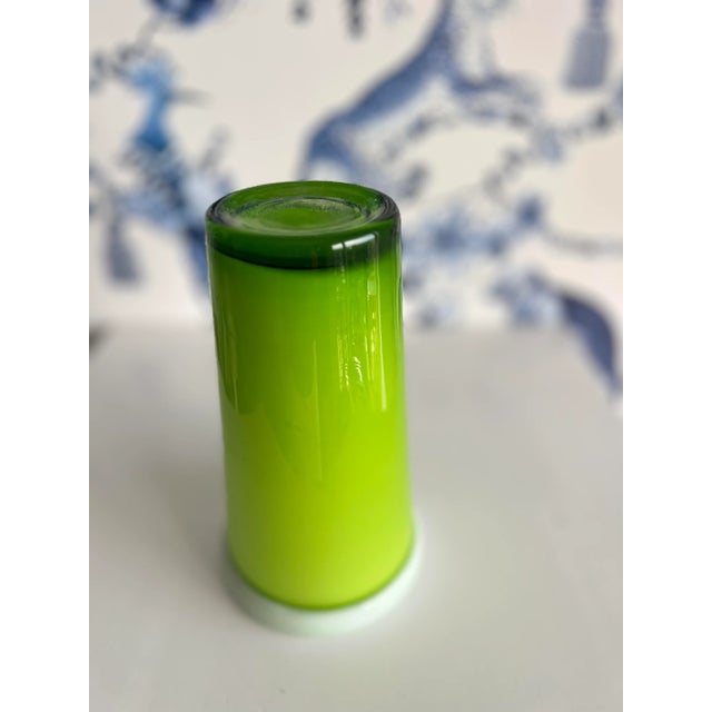 1990s Handblown Lime Green Glass Vase For Sale In Miami - Image 6 of 8