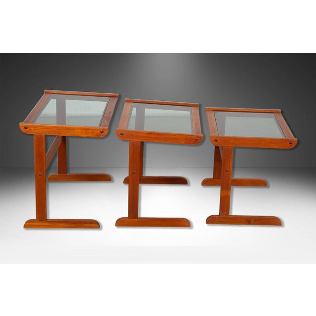 Mid-Century Modern 1970s Danish Mid Century Teak Glass Top Nesting Tables - Set of 3 For Sale - Image 3 of 11