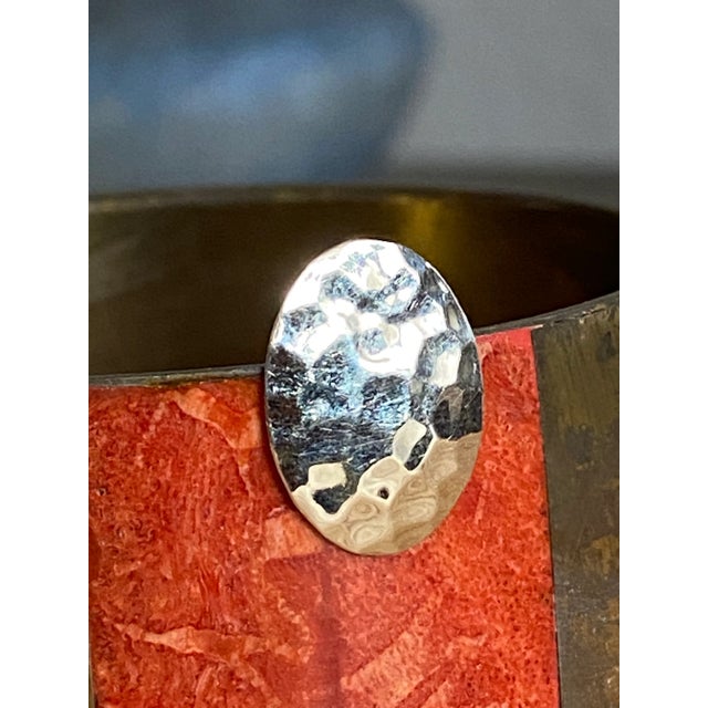 Contemporary Hammered 14k Oval Studs Earrings, a Pair For Sale - Image 3 of 10