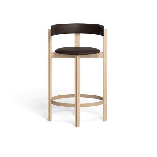 Drawing inspiration from Bodil Kjær's Principal chair from 1961, the Principal Bar Chair maintains the same functional and...