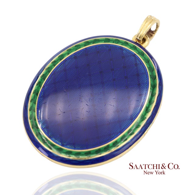 Vintage 18K Yellow Gold Royal Blue & Green Enamel Locket Pendant Metal Type: 18k Solid Yellow Gold Total Item Weight: 24.4...