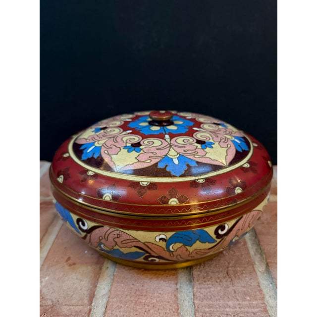 Brick Red Vintage Cloisonné Round Lidded Jar / Trinket Box For Sale - Image 8 of 12