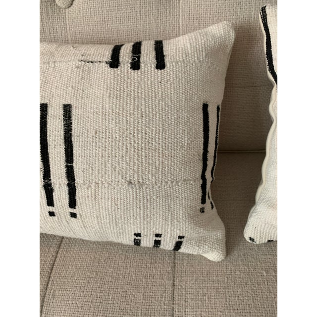 2000 - 2009 African Mudcloth Kidney Shape Throw Pillows - a Pair For Sale - Image 5 of 6