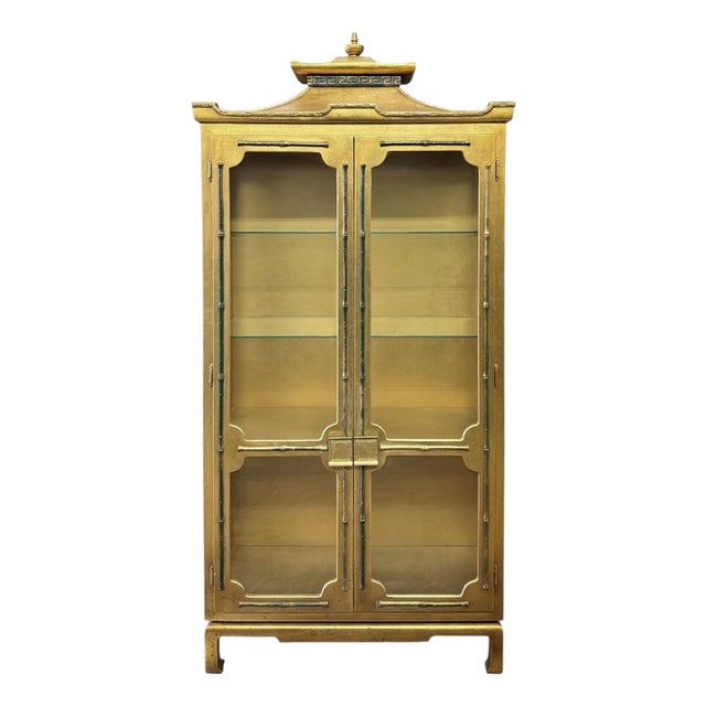 Mid-20th Century Giltwood Pagoda-Form Display Cabinet in the Manner of James Mont For Sale