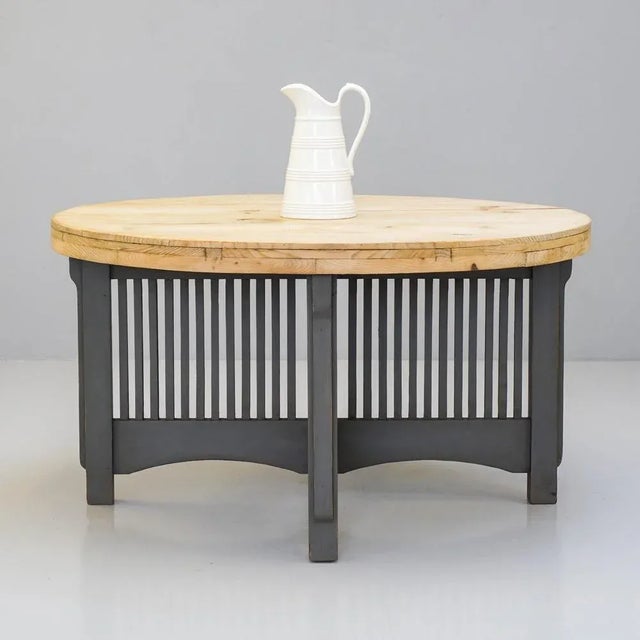 Centre Table in Pine, 1900 For Sale - Image 4 of 8