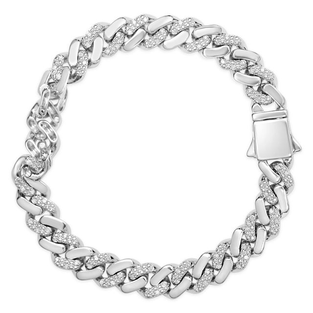 Contemporary .925 Sterling Silver 1/2 Cttw Diamond Cuban Curb Chain Bracelet (I-J Color, I3 Clarity) - 8.5" Inches For Sale - Image 3 of 5