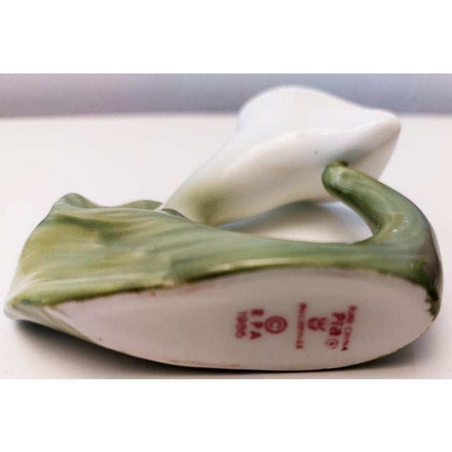 Pair of vintage 1980s porcelain napkin rings by pia, made in the philippines. Perfect for formal gatherings such as...