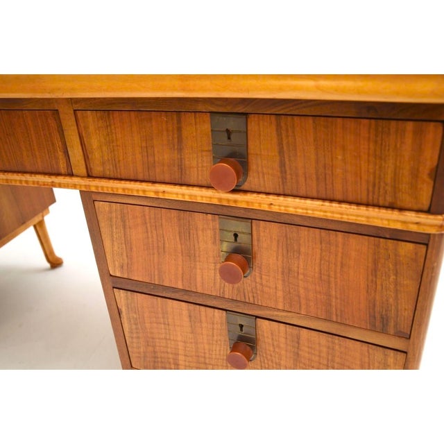 Vintage Walnut Pedestal Desk from Laszlo Hoenig, 1950s For Sale - Image 10 of 11