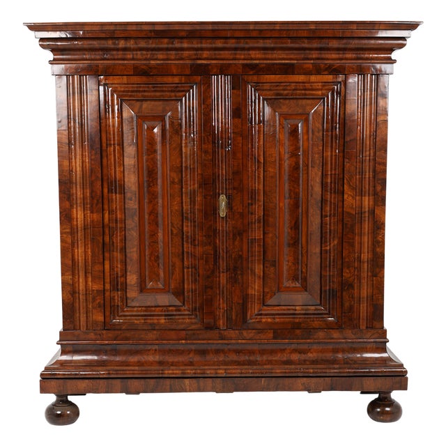 Frankfurt Wave Cabinet in Walnut, 1750s For Sale