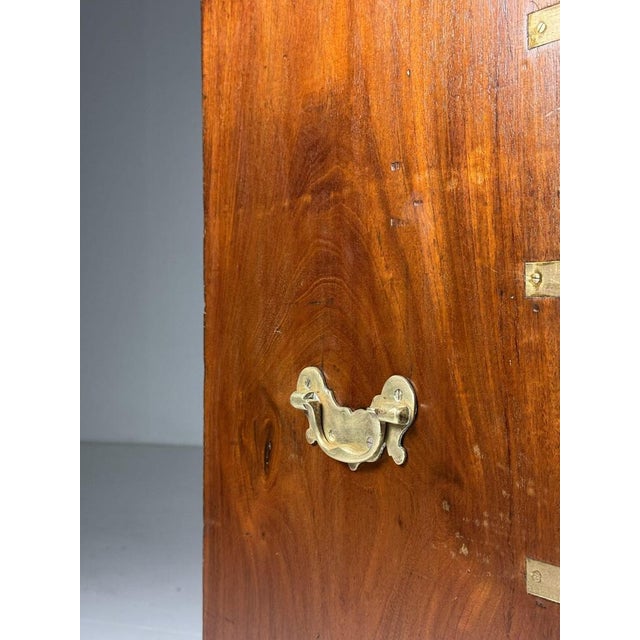 Campaign Chest of Drawers in Mahogany, 1800s For Sale - Image 4 of 18