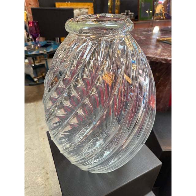 1960s Handblown Glass Vase With Spiral Twist Design For Sale In Los Angeles - Image 6 of 6