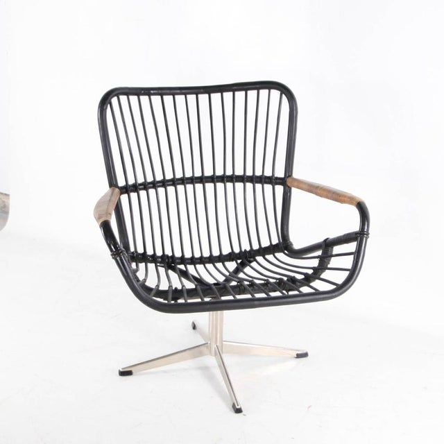 Mid-Century Modern Swivel Armchair in Rattan and Chrome, 1970s For Sale - Image 3 of 15