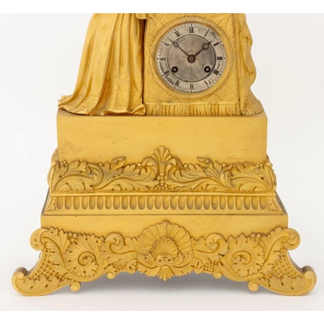 French French Empire Gilt Metal Figural Clock For Sale - Image 3 of 9