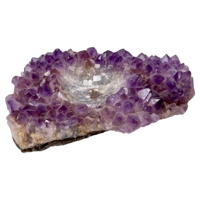 Medium Sized African Ashtray in Amethyst For Sale - Image 6 of 6