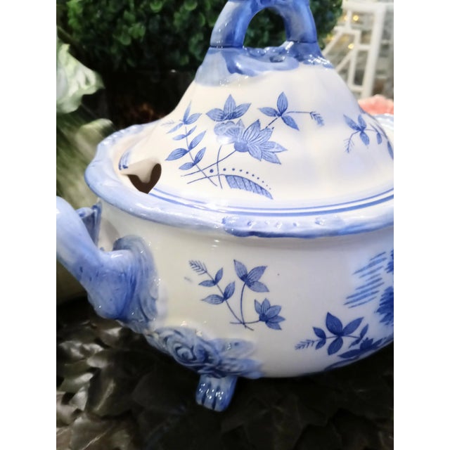 Vintage Blue and White Vintage Chinoiserie Soup Tureen For Sale - Image 4 of 8