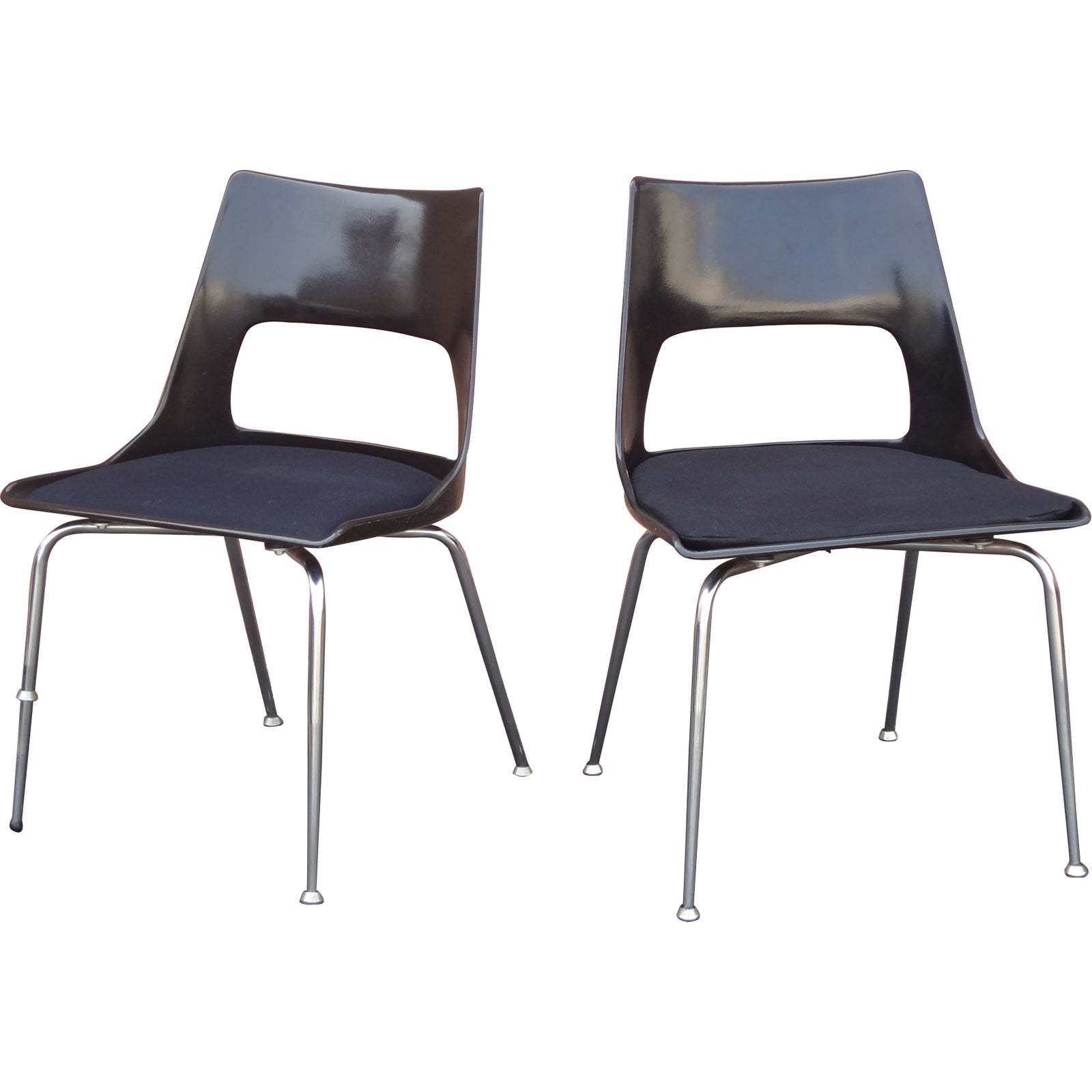 Krueger Fiberglass Chairs A Pair Chairish