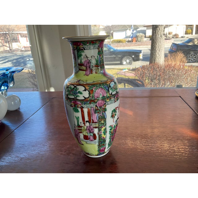 Late 20th Century Rose Medallion Vase For Sale - Image 4 of 6
