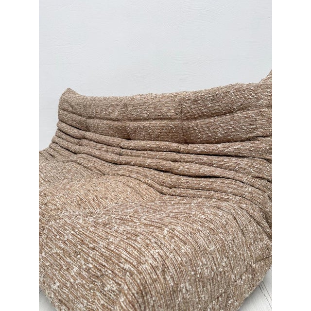 Vintage Textured Bouclé Togo 3-Seater by Michel Ducaroy for Ligne Roset, 1980s For Sale - Image 6 of 8