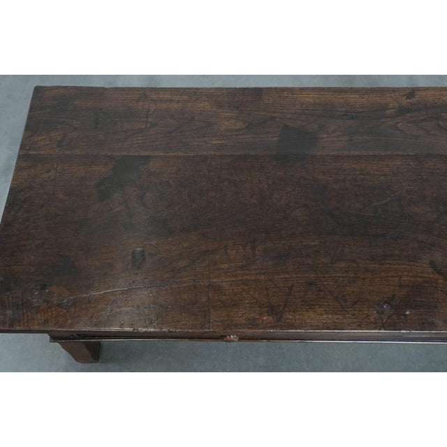 Brown Antique Southern European Chestnut Coffee Table with Drawers, 18th Century For Sale - Image 8 of 18