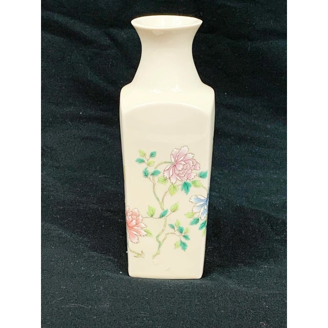 Vintage Cho Cho Chinoiserie Floral Vase For Sale - Image 11 of 11