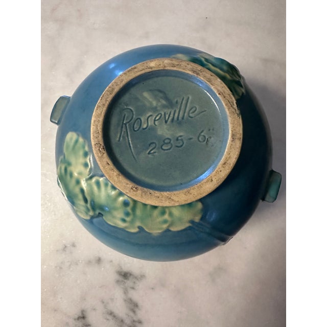 Roseville Pottery Primrose Art Deco Jardiniere Vase "285-6" Blue 1932 For Sale - Image 9 of 9
