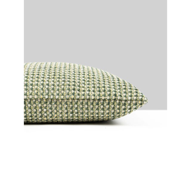 Performance fabric never looked chicer with our Heatherton woven. Featuring 14 fashionable colorways in recycled acrylic...