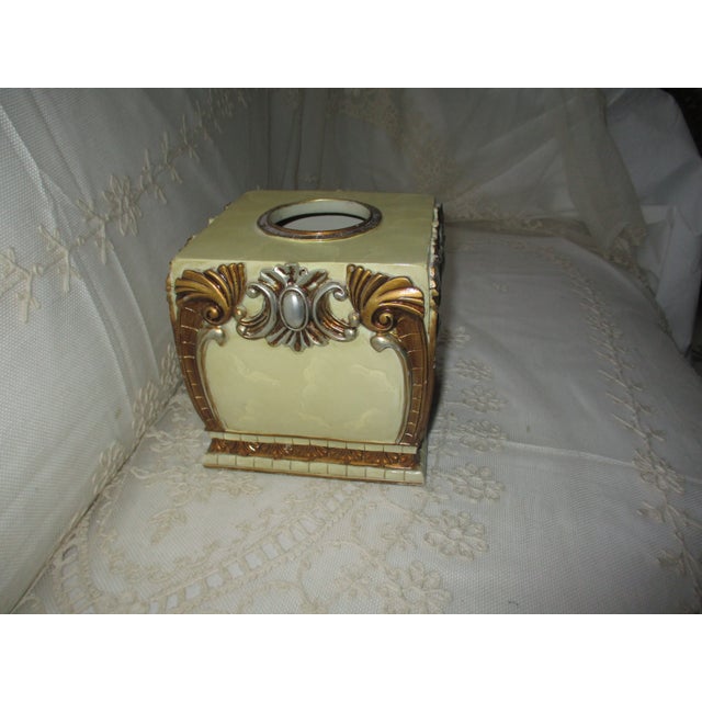 Vintage Hollywood Regency Ornate Pearlize Faux Marble With Bronze & Silver Accents Tissue Cover For Sale - Image 4 of 8