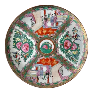 Early 20th Century Rose Medallion, Decorative Chinese Plate