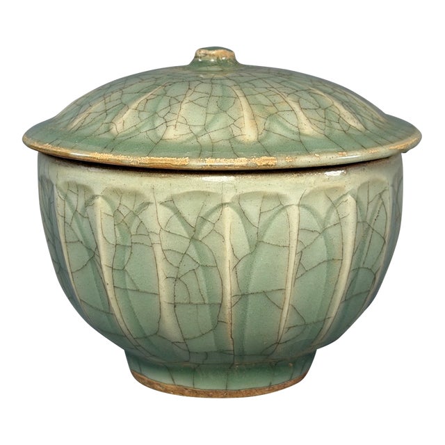 Antique Longquan Celadon Lotus Petal Lidded Bowl, Chinese Ceramic Vessel For Sale