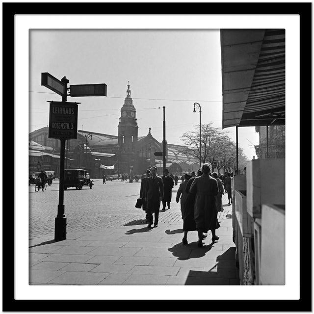 Hamburg Main Station With Passers By, Germany 1938, Printed 2021 For Sale - Image 4 of 5