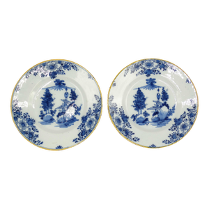 18th-Century Dutch Delft Plates Marked De Klaeuw, a Pair