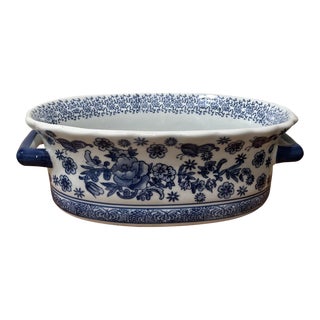 Vintage Blue and White Chinese Porcelain Oval Foot Bath or Planter For Sale
