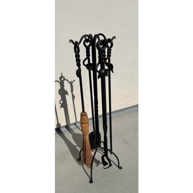 Black Hand-Forged Wrought Iron Fireplace Tool Set – Arts & Crafts / Spanish Revival Style, Sculptural Twisted Iron For Sale - Image 8 of 9