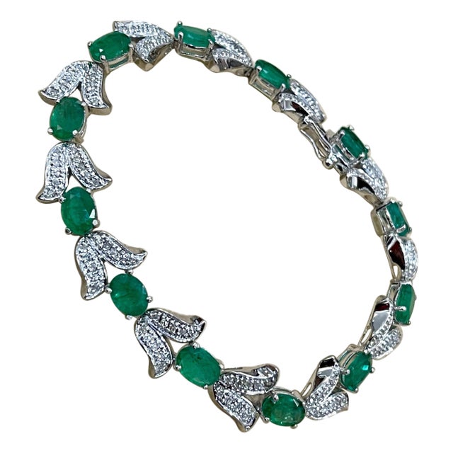 10 Carat Natural Brazilian Emerald & Diamond Tennis Bracelet 14 Karat White Gold For Sale
