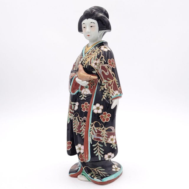 Late 19th Century Japanese Porcelain Imari Courtesan With Dove, Late 19th Century Circa 1880 For Sale - Image 5 of 13