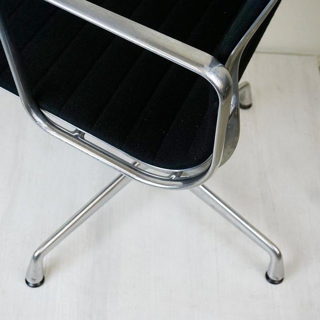 Black EA108 Alugroup Office Armchair attributed to Ray and Charles Eames for Vitra, 2000s For Sale - Image 9 of 14
