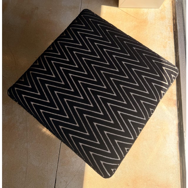 Contemporary Vanguard Black & White Ottoman For Sale - Image 3 of 5