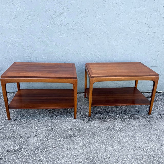 Lane Furniture Mid Century Modern “Rhythm” Walnut Side Tables by Lane - A Pair For Sale - Image 4 of 10