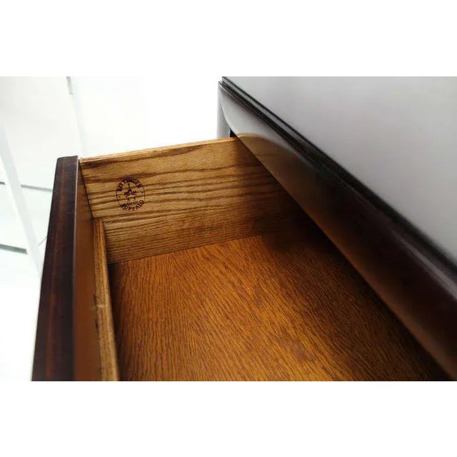 Kittinger Mid-Century Modern Kittinger Heavy Bachelor Chest With Solid Brass Pulls For Sale - Image 4 of 9