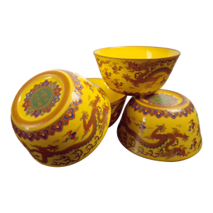 Set of Four Chinese Porcelain Dragon Cups
