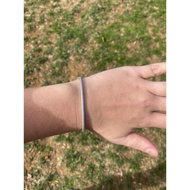 Metal 0.40ctw Diamond Bangle Bracelet, 14k White Gold, Length 6.75 In For Sale - Image 7 of 7