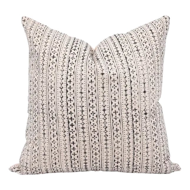 Fabdivine Artisan Cushion Cover 12x20 Inch - Doji
