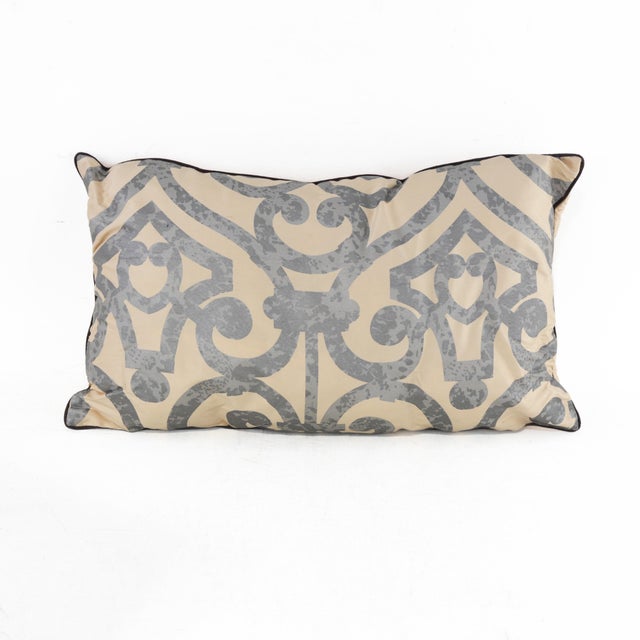 Crème Elegant With Silver Scrollwork Lumbar Pillow For Sale - Image 9 of 9