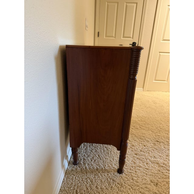 Traditional Antique American Federal Bowfront Chest of Drawers, Flame Mahogany, C. 1820 For Sale - Image 3 of 15