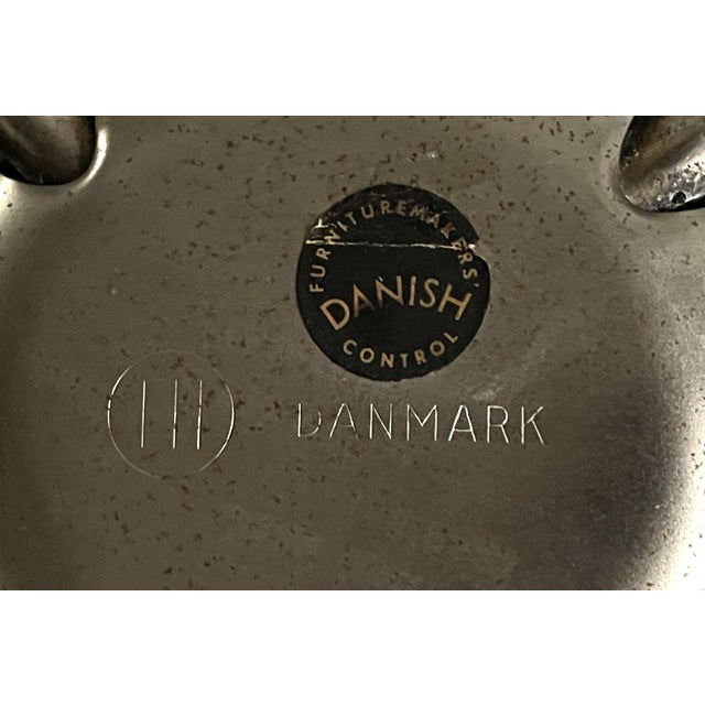 Model 3207 Chair by Arne Jacobsen for Fritz Hansen, Denmark, 1970s For Sale - Image 3 of 9