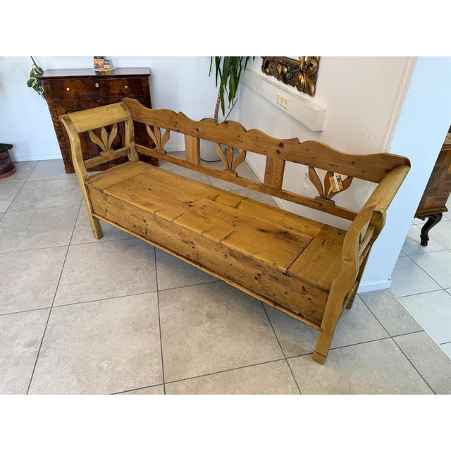Original, rustic Biedermeier country-style storage bench from Salzburg. Dimensions: Height x Width x Depth 94 x 192 x 51...